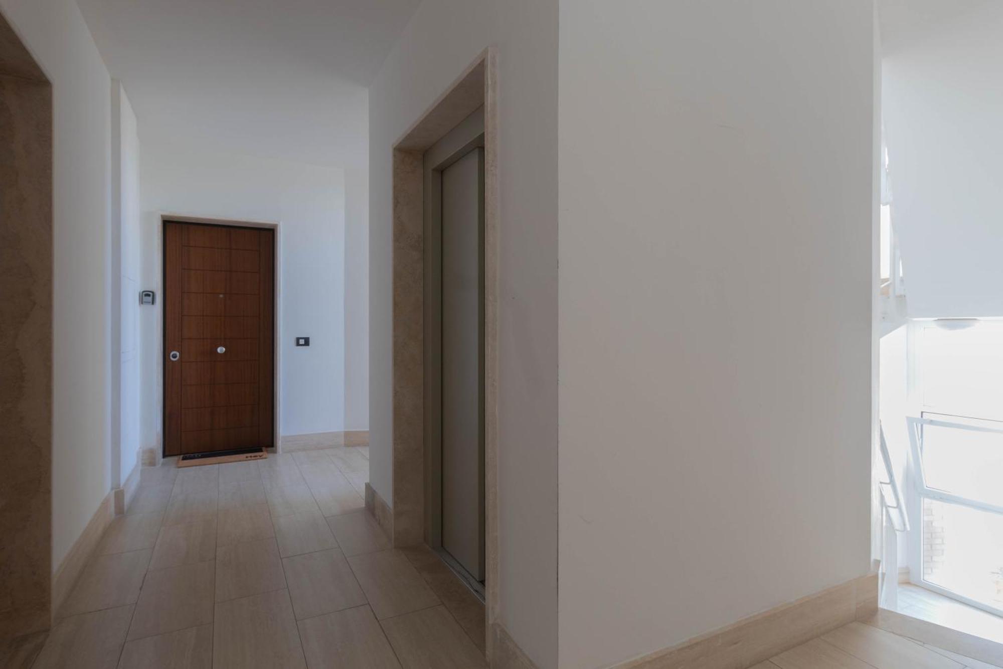 Sandro - Light & Style Apartamento